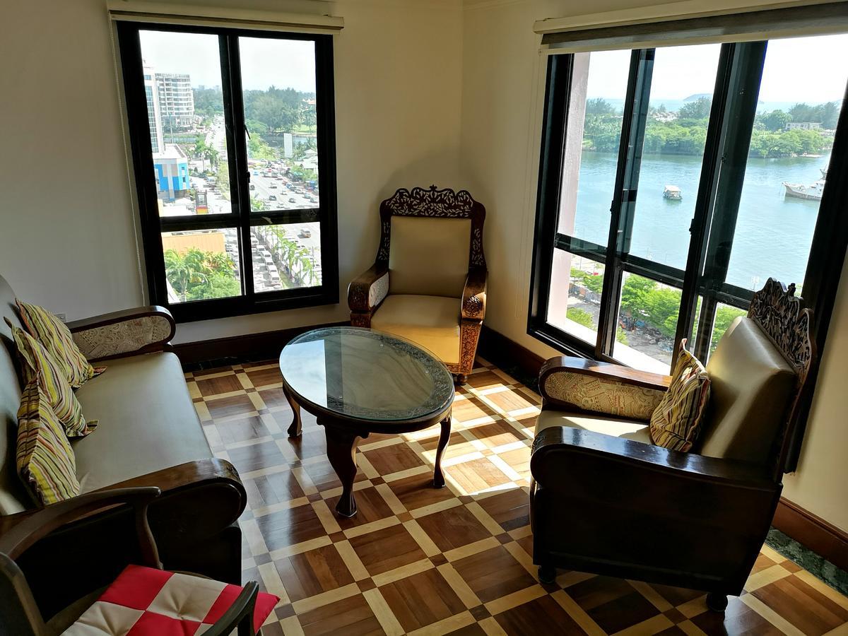 Апарт отель Marina Court Luxury Penthouse Кота-Кинабалу Экстерьер фото