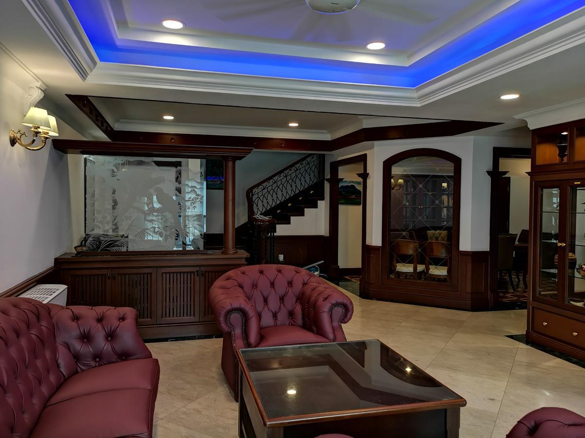 Апарт отель Marina Court Luxury Penthouse Кота-Кинабалу Экстерьер фото