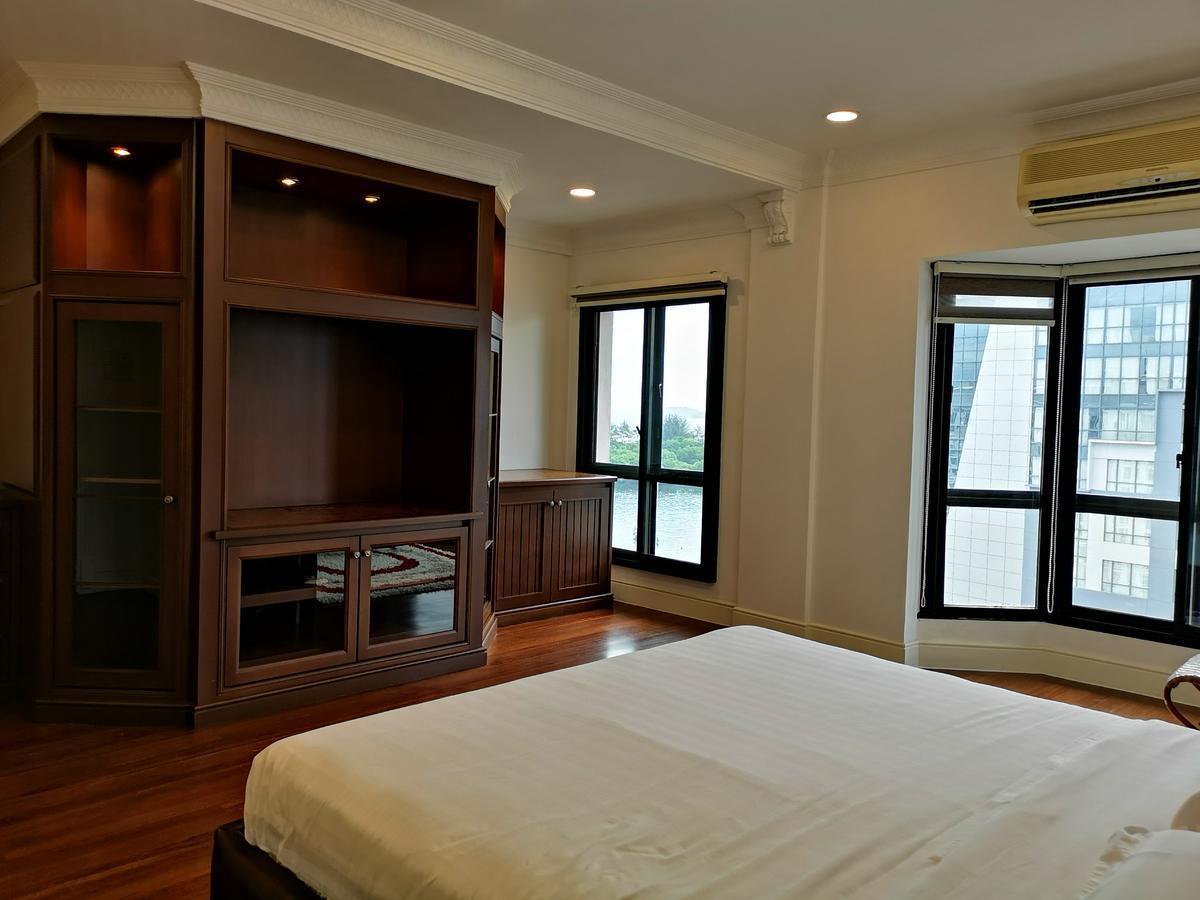 Апарт отель Marina Court Luxury Penthouse Кота-Кинабалу Экстерьер фото