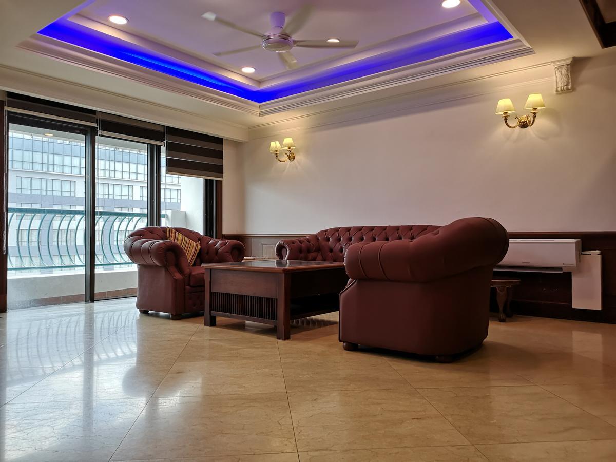 Апарт отель Marina Court Luxury Penthouse Кота-Кинабалу Экстерьер фото
